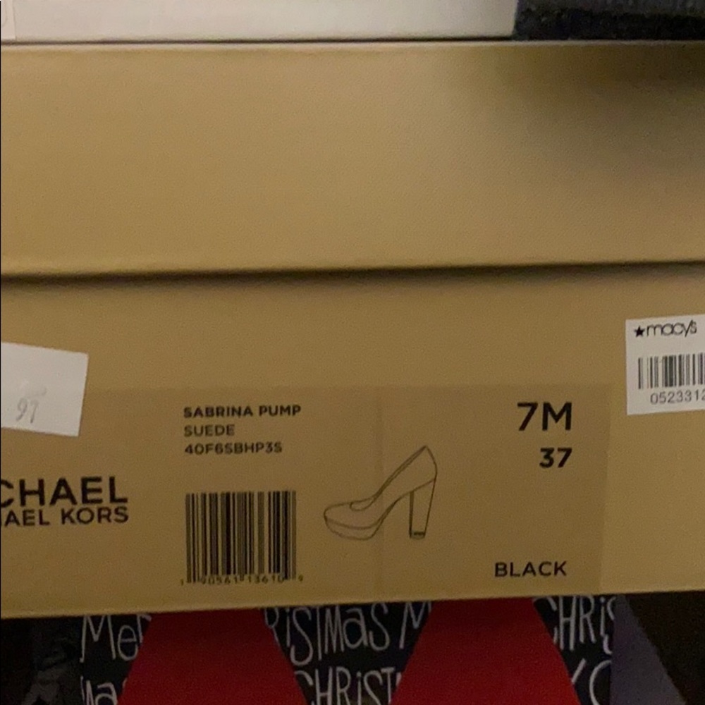 Michael Kors Black Pumps - Picture 4 of 4